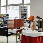 Ibis Styles Centre Gare Beffroi Λιλ
