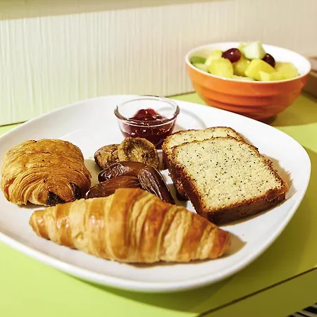 Ibis Styles Centre Gare Beffroi Hotel 3*