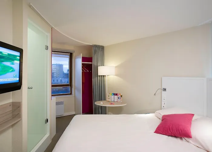 Ibis Styles Centre Gare Beffroi Hotel 3*